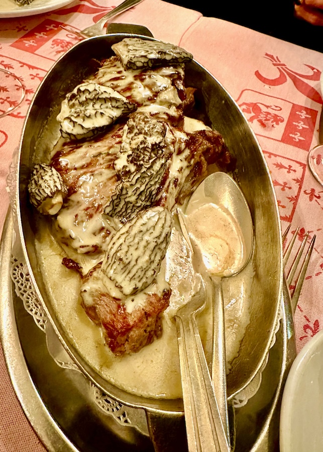 veal shank with morels, French Magnolia, At the Table, Beyond the Table, AUBERGE BRESSANE